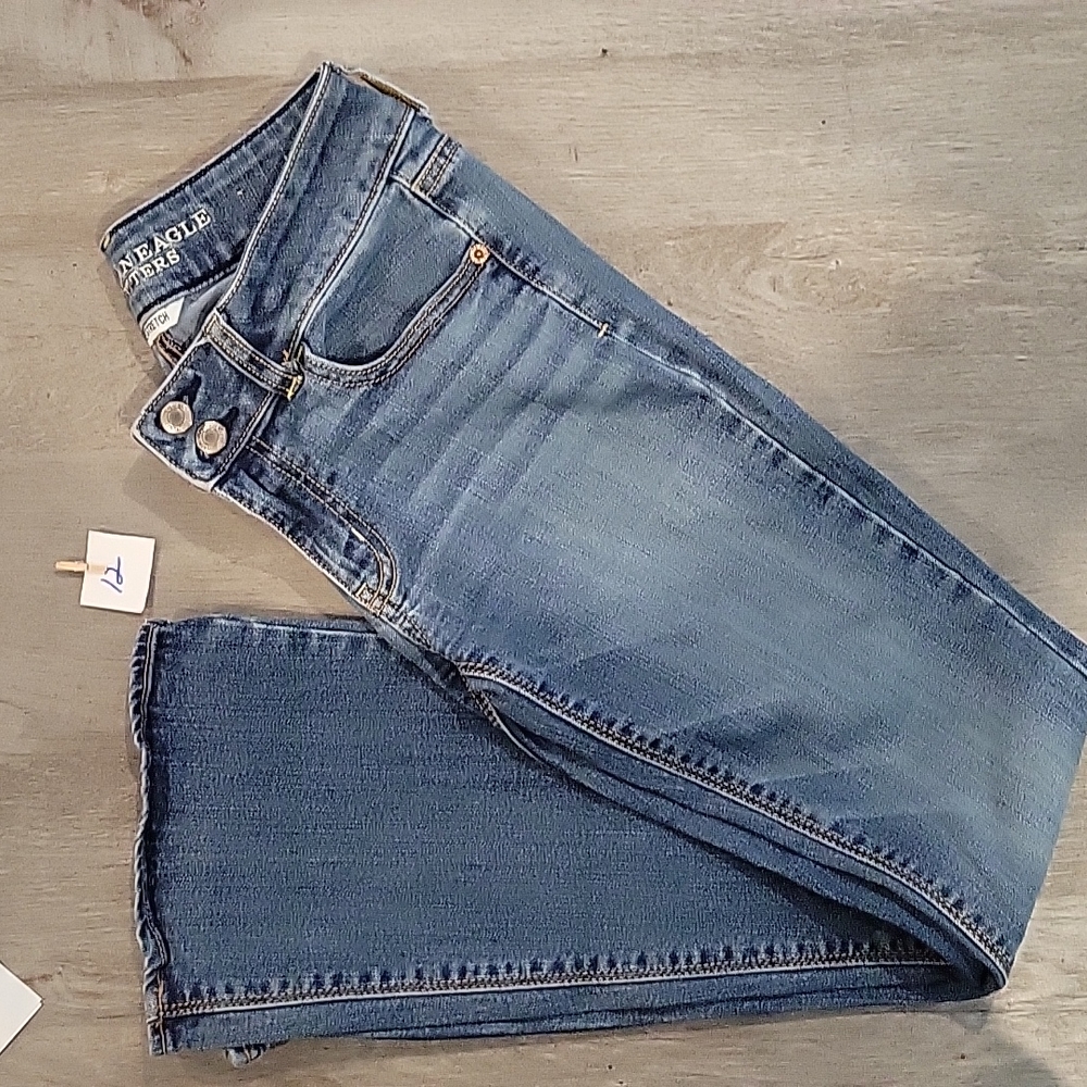 Women American eagle outfitters jeans size 4 regular